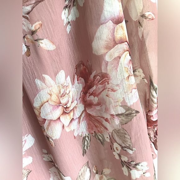 🌸Ever New Petite Floral Blouse - Picture 7 of 10